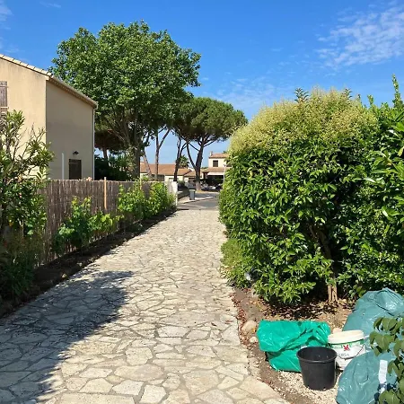 Agence Jf Immo - -villa Plain-pied Confort 3 Ch Avec Jardin Proche Des Plages V0798 * Vias