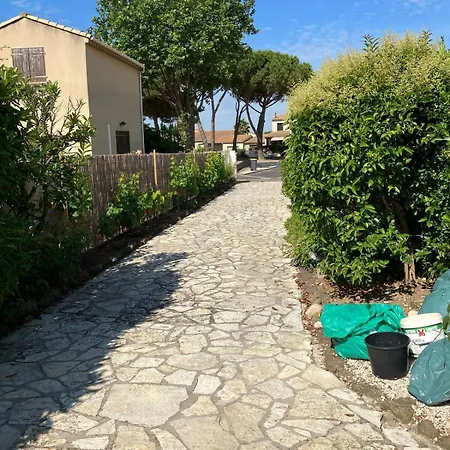 Agence Jf Immo - -villa Plain-pied Confort 3 Ch Avec Jardin Proche Des Plages V0798 Villa