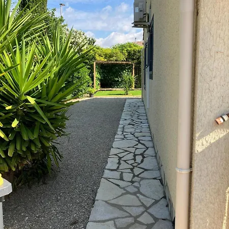 Villa Plain-pied Confort 3 Avec Jardin Proche Des Plages *